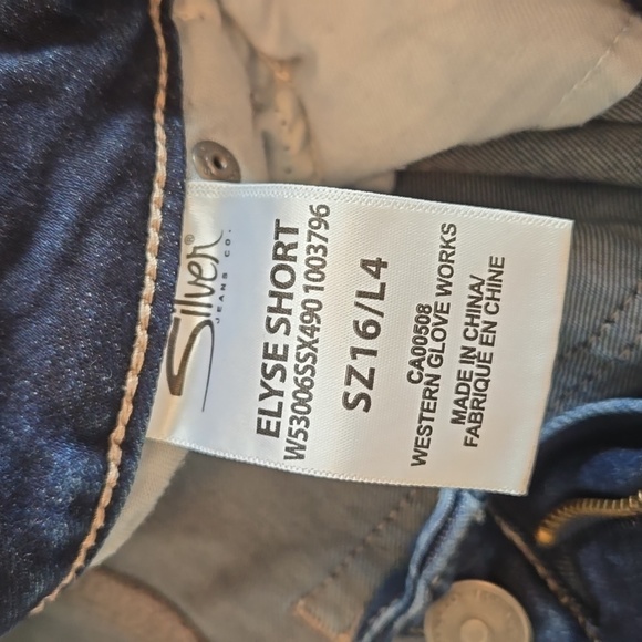 Silver Jeans Elyse Shorts - Picture 2 of 3